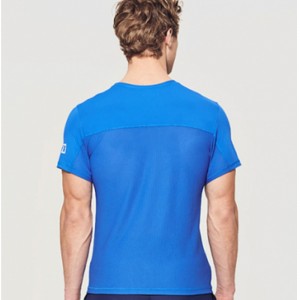 Đào tạo áo thun làm bằng vải thấm hút ẩm