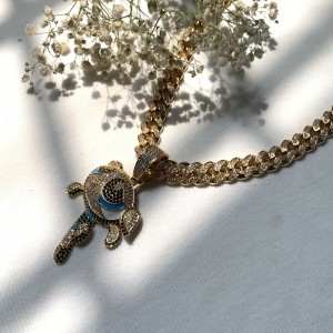 Mặt dây chuyền bóng zircon