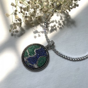 New Zircon Kim cương đầy đủ Mặt dây chuyền trái đất có thể xoay Ấn Độ Dây đeo điện thoại di động dài