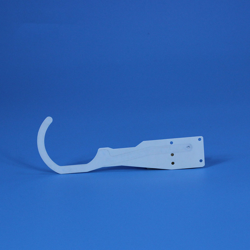 Sử dụng cánh tay robot gốm