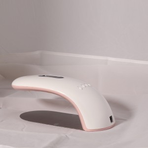 Người phụnữ có thể giữ mộtnửa đèn chiếu sáng bầu trời Đèn Rainbow 2