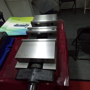 Góc cố định vise song song cít hàm