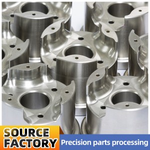 Máy tiện xử lý bộ phận chính xác