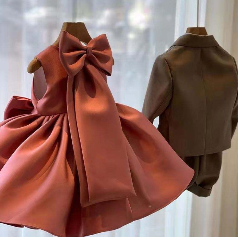 Baige mới thiết kế váy cô gái mùa hè cô gáinhỏ công chúanơnơ trẻ em trang trọng cho trẻ em quảng cáo quần áo