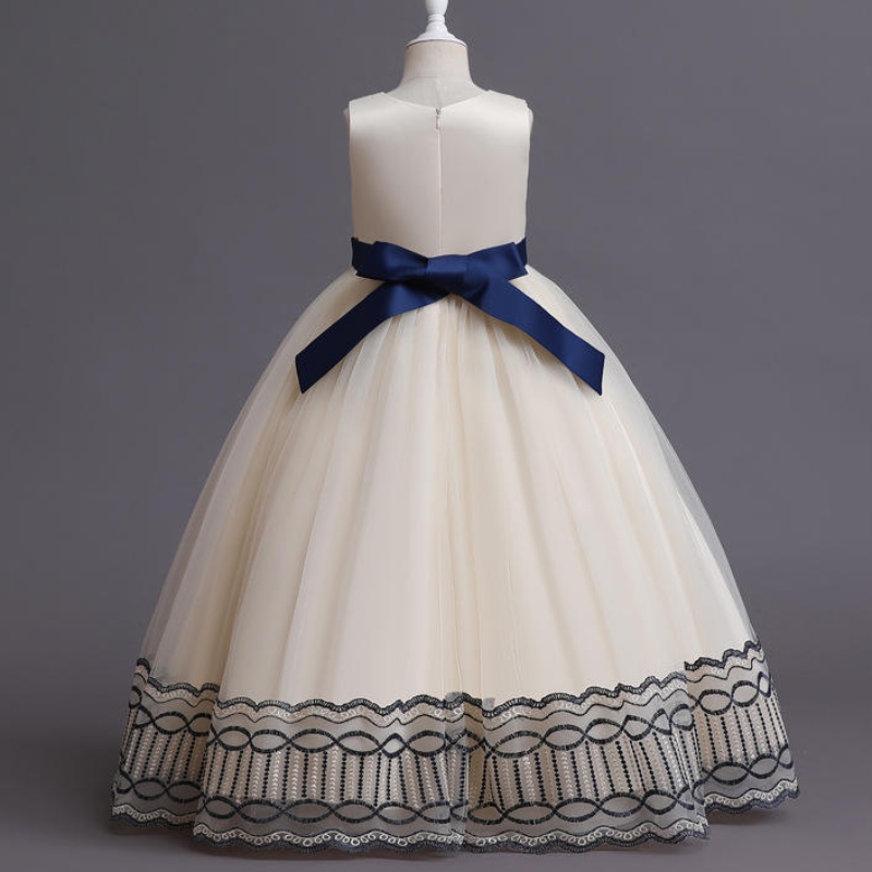 Trang phục công chúa không tay