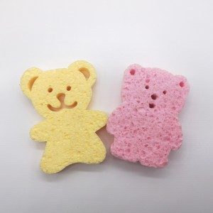 Hình gấu nhỏ lau chùi bọt biển ma thuật. Xà bọt biển Nhà thực vật.