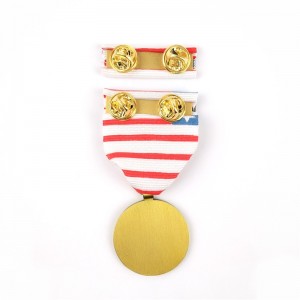 Men mềm tùy chỉnh Pin Badges Award Huân chương Huân chương Hoàng gia