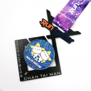 Nhà máy bán buôn kẽm hợp kim mạ quần áo màu đen Huy chương kim loại màu đen