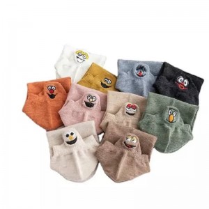 Vớ mùa xuân và mùa thunhữngngười yêu thích thuyềnnữ