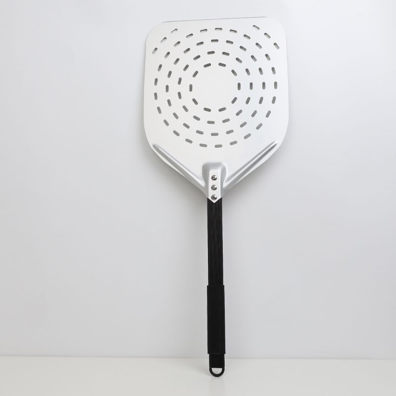 Tay cầm có thể tháo rời anodized 12inch/13inch/14inch perforated aluminum pizza peel pizza xẻng pizza pizza pizza với bốn vòng tròn