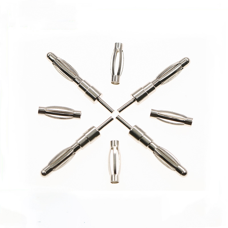 phích cắm và ổ cắm chuối