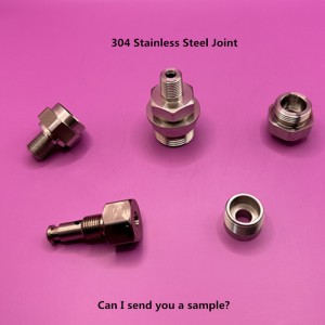 Khớp ống dầu ô tô