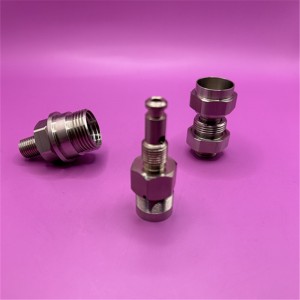 Khớp ống dầu ô tô