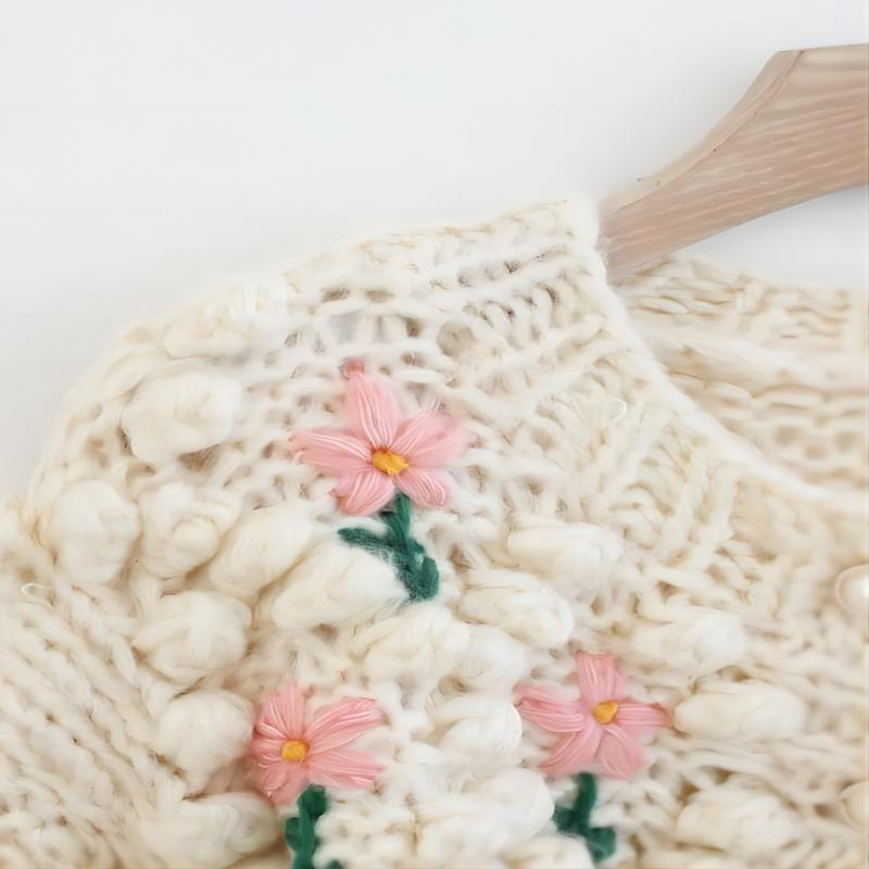 Nút dệt kim tùy chỉnh Cardigan thêu crochet cộng với áo len phụnữ có kích thước