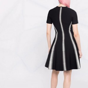 2022 tùy chỉnh Oem&ODM Women Váy áo len dệt kim phụnữ sang trọng