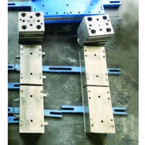 Khuôn đùn cho sê -ri tắm PVC