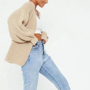 Cardigan dệt kim với tay áo bóng dài và phía trước mở