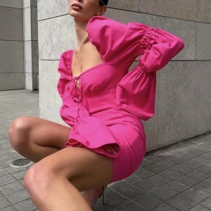 Sexy cổ bọc cổ hông chiếc váy tay áo