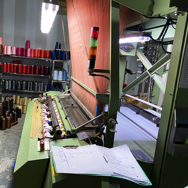 Chúng tôi có cácnhà cung cấpnhãn dệt chuyênnghiệp