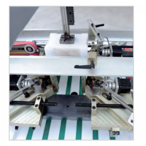 Máy dán góc tự động DG-750A