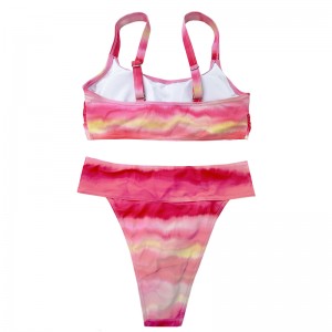 Độ dốc màu hồng hồng với dây đeo rộng vainếp gấpnếp