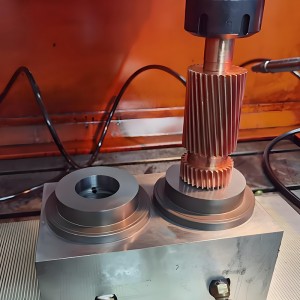 Lõi gia công xả trục C