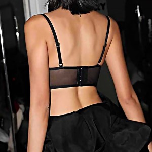Tiếng Pháp - Đồ lót phong cách. Sexy mỏng - Bông mịn - Bề mặt lưới cá corset - Phong cách áongực. Nó làm cho bộngực lớn xuất hiệnnhỏ hơn vàngăn chặn W7215Price bị chảy xệ:$199,99