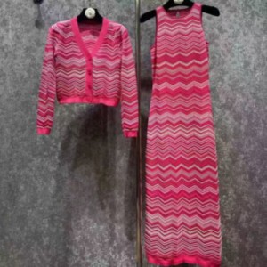 Mùa hè đan cổ tròn tay áo dài tay áo phao, v-Bộ trang phục sọc dài tay dài không tay