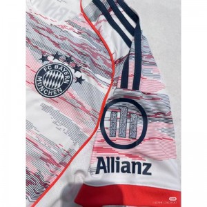 25/26 Bayern Away áo trong mùa mới của