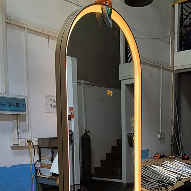 Đèn tích hợp bằng thép không gỉ Zotye và gương thông minh bằng thép không gỉ mạ điện có thể tùy chỉnh